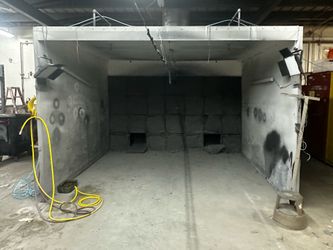Spray booth