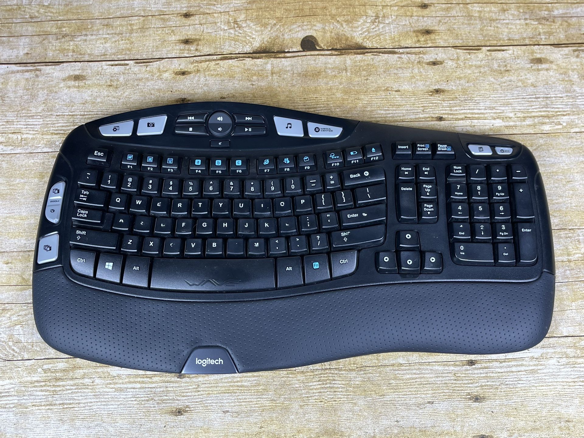 Logitech Wireless Ergonomic Keyboard K350 - Tested & Working- No Dongle