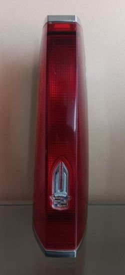 One '88 To '91 Cadillac Eldorado - Tail Light (RH)
