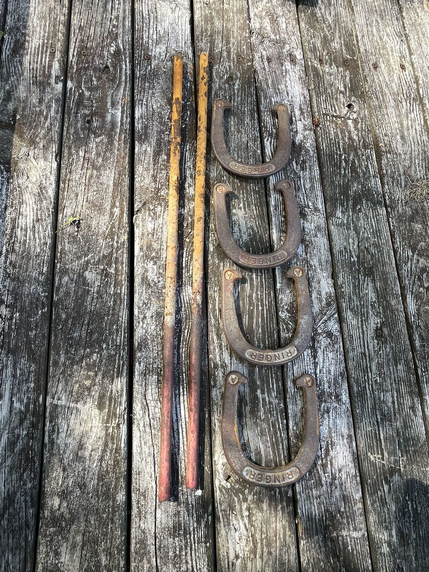 Ringer Outside Horseshoe Game Complete Set