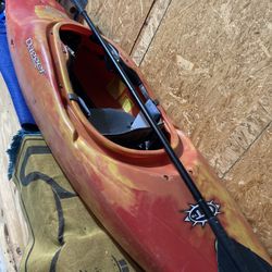 Single Kayak W/paddle   200 Lbs Max 
