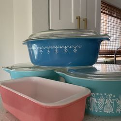 Vintage Pyrex lot