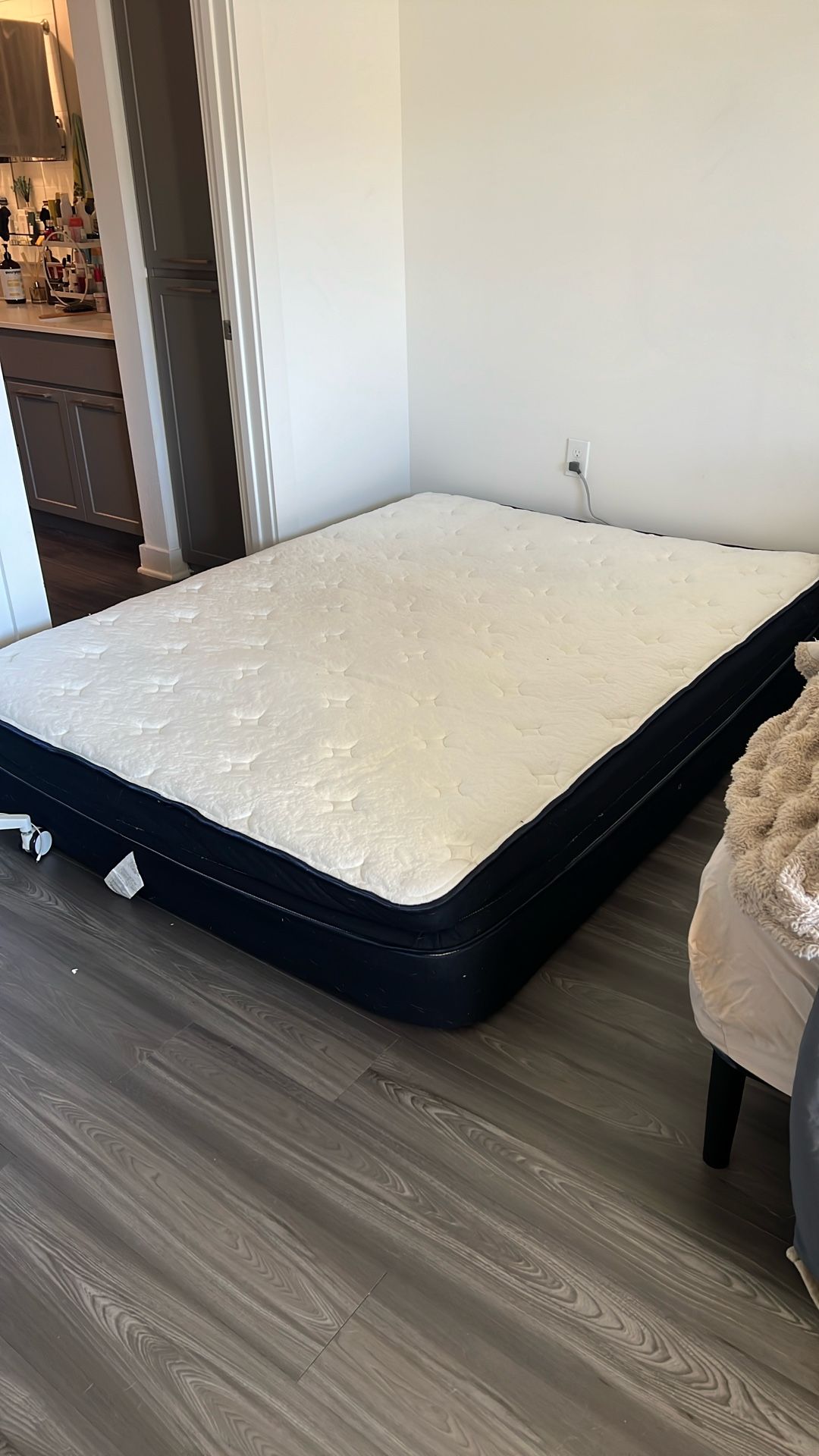 Queen Mattress For Sale!