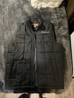 Ariat vest