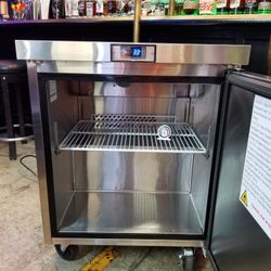 Fridge,  Refrigerator, Commercial.  Under The Counter Cooler 