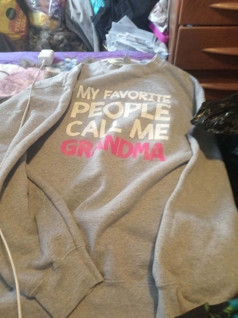 Ladies Sweatshirt 