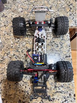 Traxxas Stampede. Velineon 3351R,  ESC. Proline Shocks  (Part out)