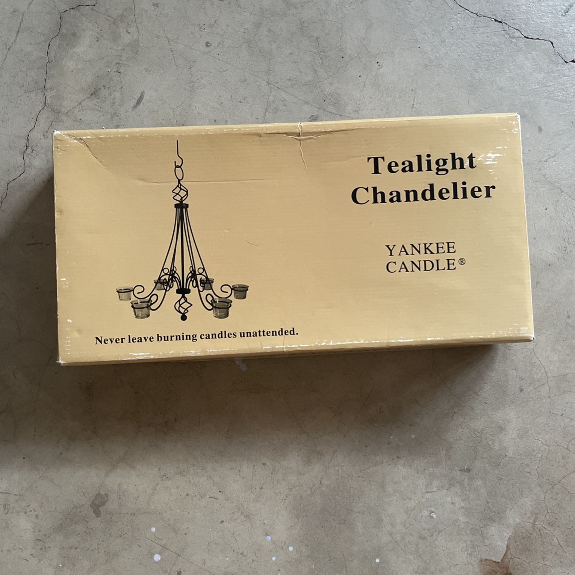 Tea light Chandelier By Yankee Candle - Free pick up