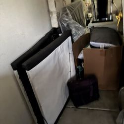 Retaractable king size bed frame