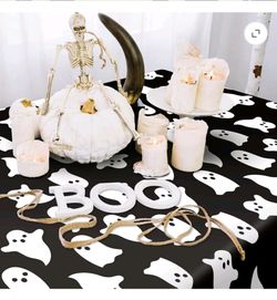 Happy Halloween Tablecloth 60 x 104 Inch Square White Ghost Decorative Tablecloths Washable Farmhouse Black Table Cloth Decorative for Picnic Party Ho