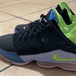 Nike Men's LeBron 19 XIX LOW 