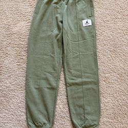 Nike Jordan Essentials Green Sweatpants - Women Size Small NWT