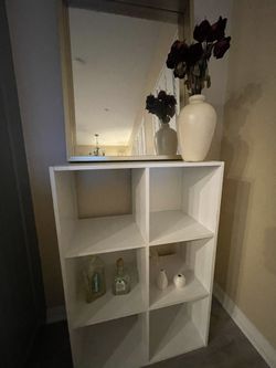 White Shelve