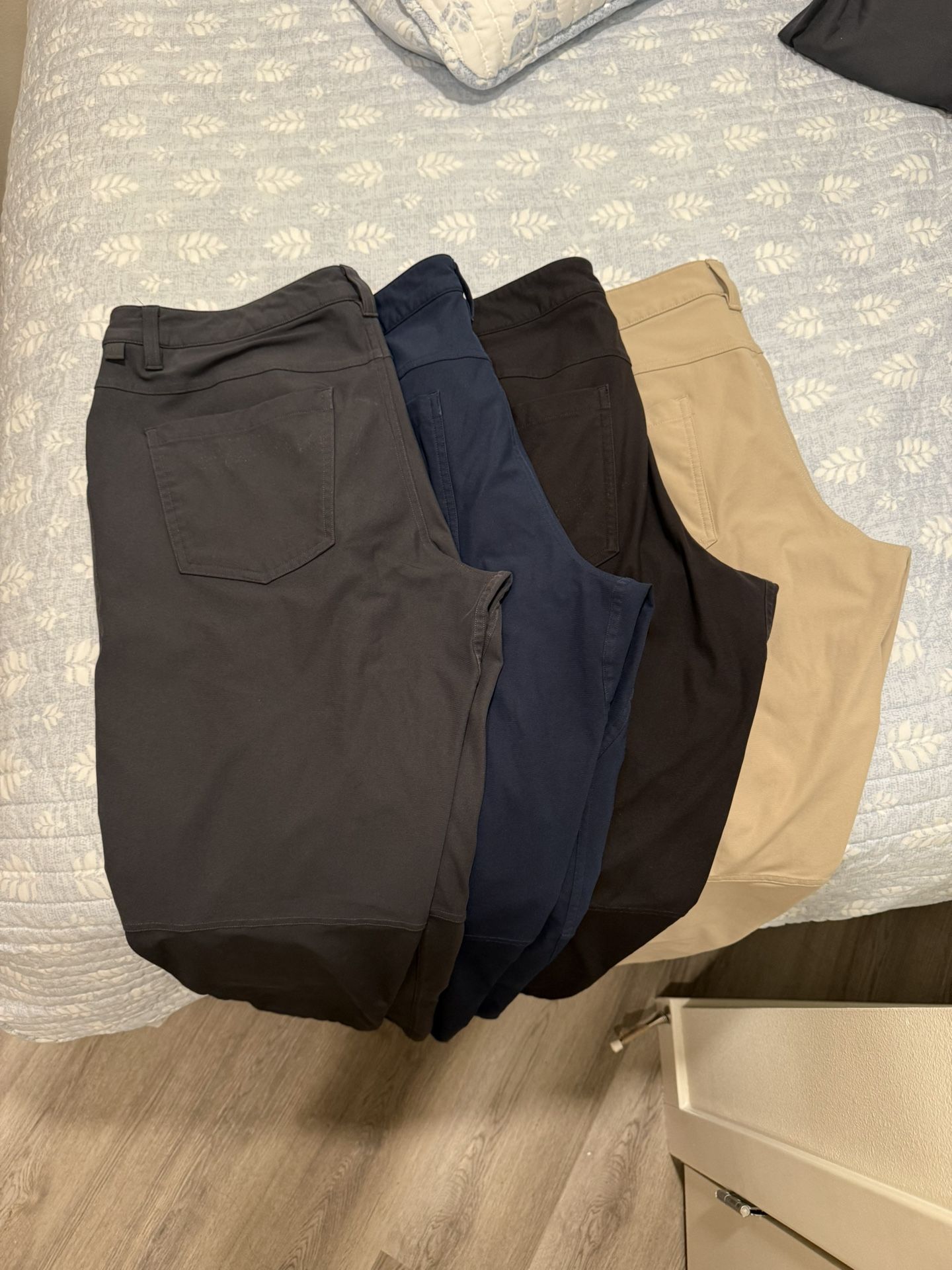 Lululemon Bottoms