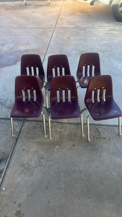 6 Children’s Chairs 
