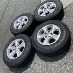 4 — 245/70r17 5x5 5x127 Stock Jeep Grand Cherokee Wrangler JK JL Wheels Rims 80% Treads Tires!!!!!!!