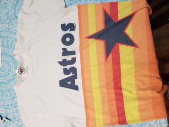 VINTAGE and New Era Ts