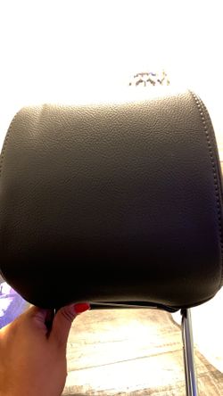 2011 Land Rover LR 4 Original Factory Black Leather Headrest
