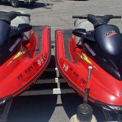 2003 Pair Of Jet Skis 