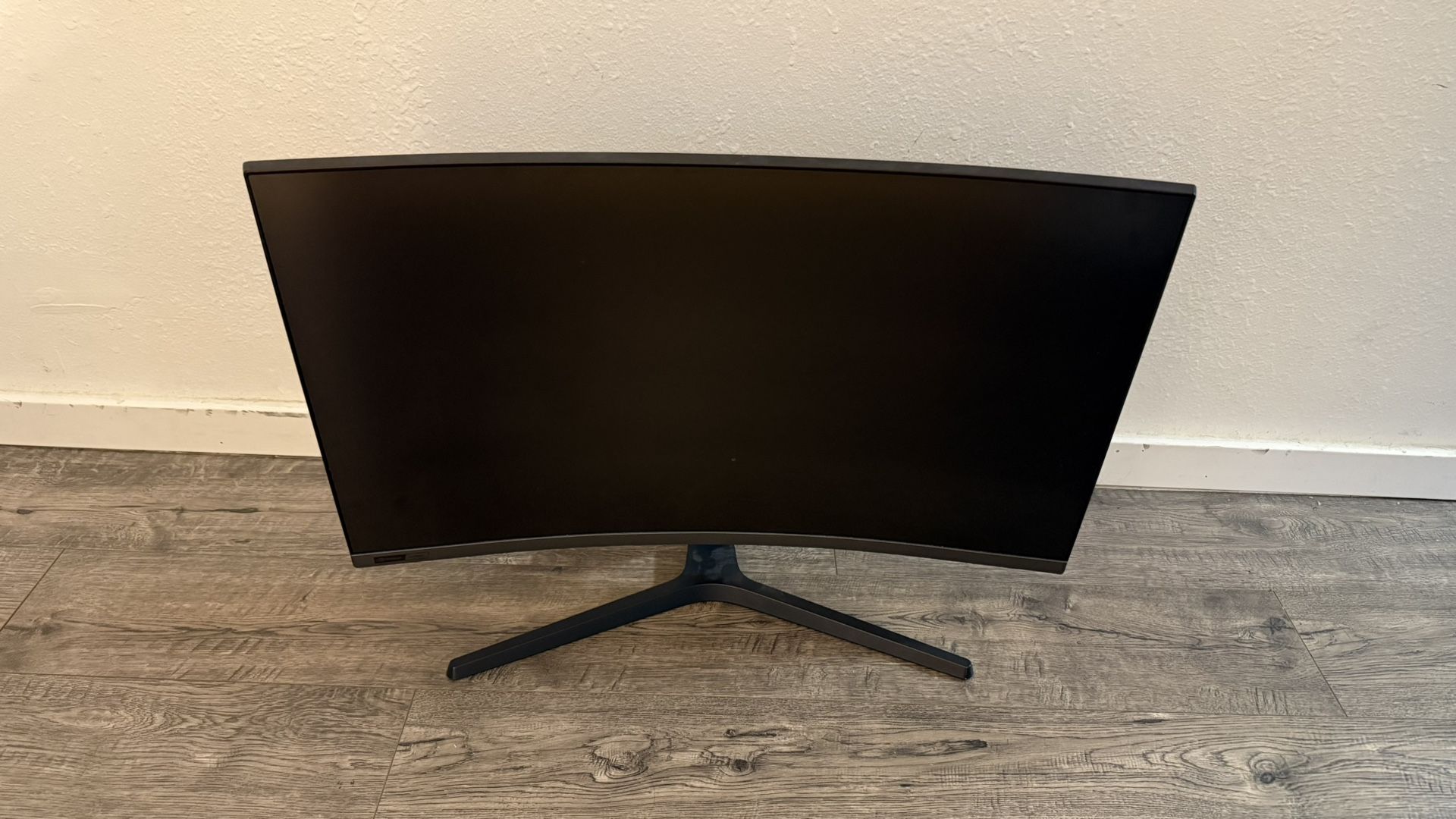 Samsung 27” CRG5 240Hz Monitor