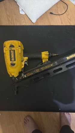 Dewalt framing nailer D51844