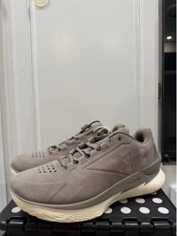 Curry 1 Low FloTro Lux Size 8.5