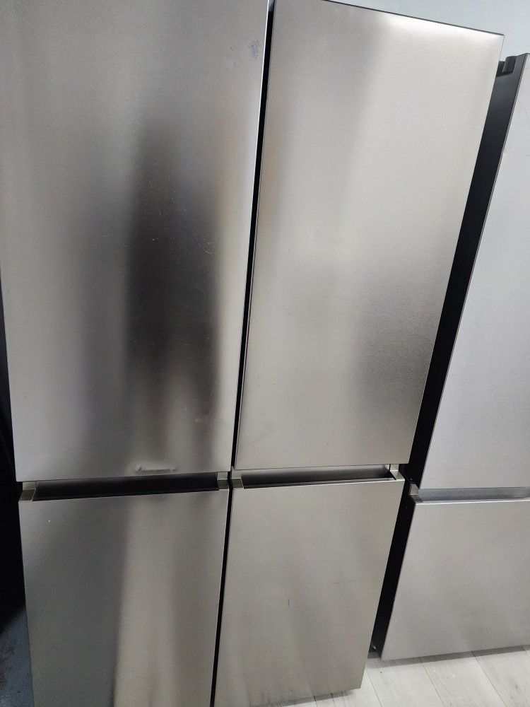 HISENSE 4 DOOR STAINLESS STEEL REFRIGERATOR