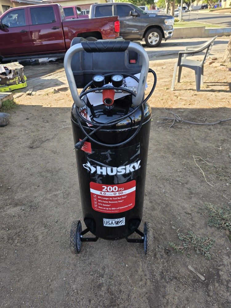 Husky
20 Gal. 200 PSI Oil Free Portable Vertical Electric Air Compressor