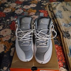 Retro 12s Wolf Grey🔥