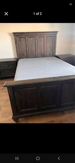Queen bedroom set