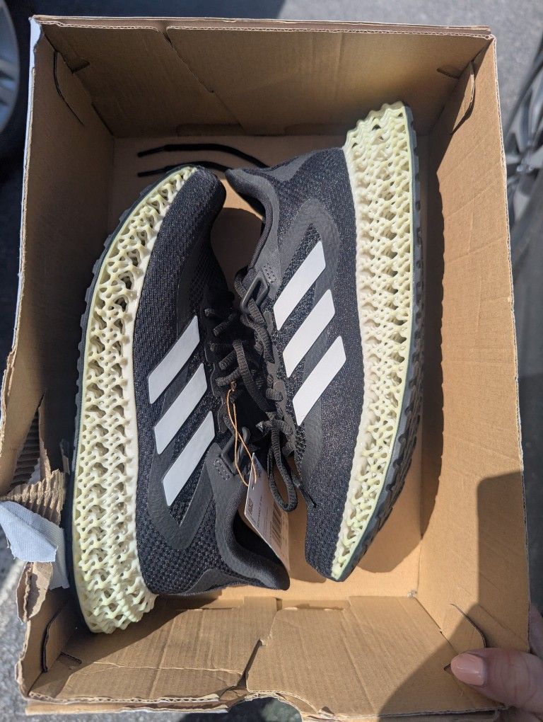 Adidas 4DFWD 2 Size 7.5 Black White Running Sneaker Shoes Boost GX9266