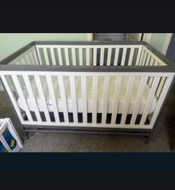 Grey & White Wood Crib with Mattress