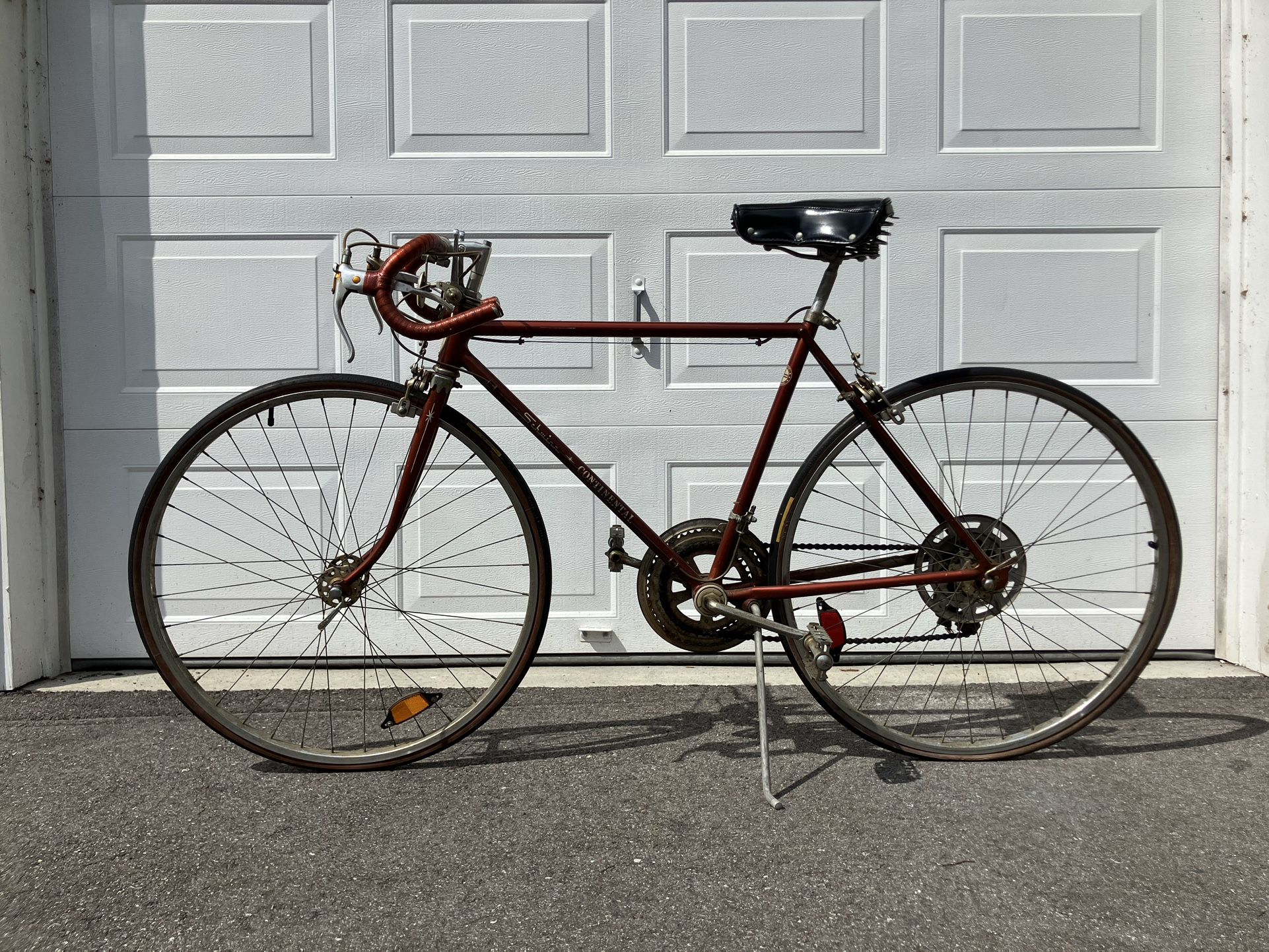 Two Matching Schwinn 1974 Bicycles Continental And Suburban