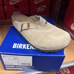 Birkenstock Size 8 Mens 41 Europe. DS