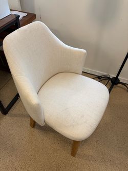 Cream Upholstered Accent Chair with Wooden Legs