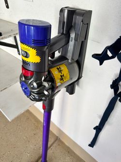 Dyson Cordless Stick Vacuum with Wall Mount