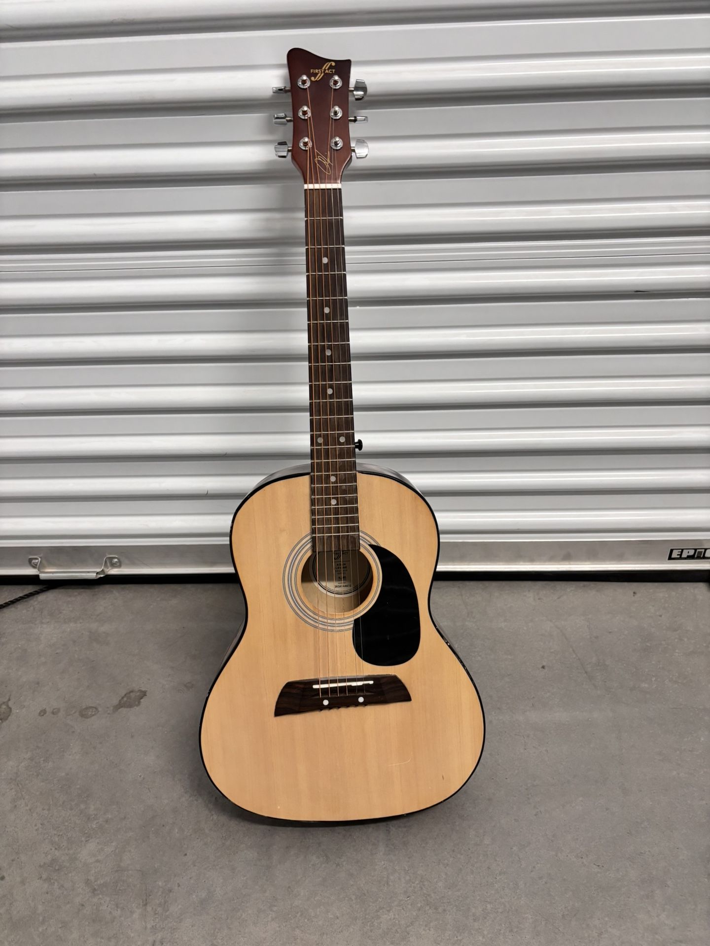 Acoustic guitar