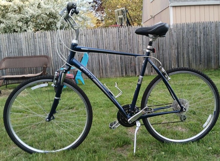 Giant "2012" Cypress Roadbike