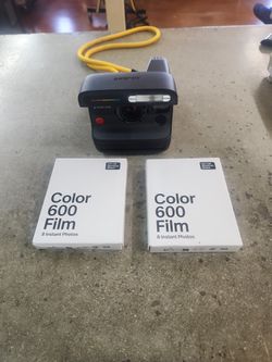 Polaroid Flip Instant Camera Sonar Autofocus Retro Design Black With 2 Packs Of Film