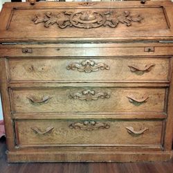  Secretarian Desk Oak Duck Tailed 