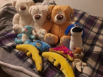 10 NEW STUFFED ANIMALS
