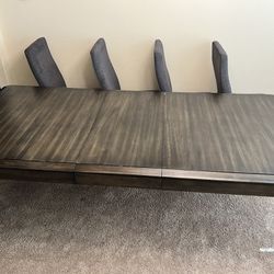 Dining Room Table 