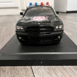 Diecast 1/18 Scale JADA Bigtime Muscle 2006 Dodge Charger R/T Police Car Foo Condition It Has A Small Crack On Rear Window 