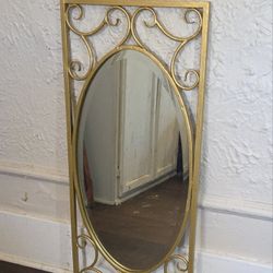 Hanging Oval Mirror. 32" x 15", Beveled, Nice Condition.