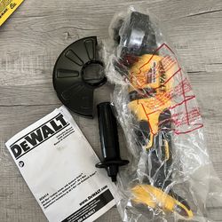 FLEXVOLT 60V MAX Cordless Brushless 6 in.  Angle Grinder