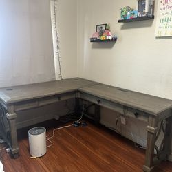L Desk