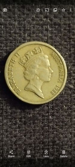 Queen Elizabeth 2 Dollar Coin