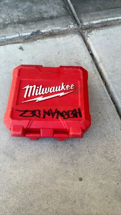 Milwaukee hole saw kit