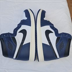 Nike Air Jordan 1 Retro High Midnight Navy DZ5485-401 Men's Leather Sneaker size 11M