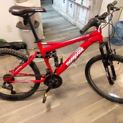 Mongoose Stand Off Mountain Bike Red